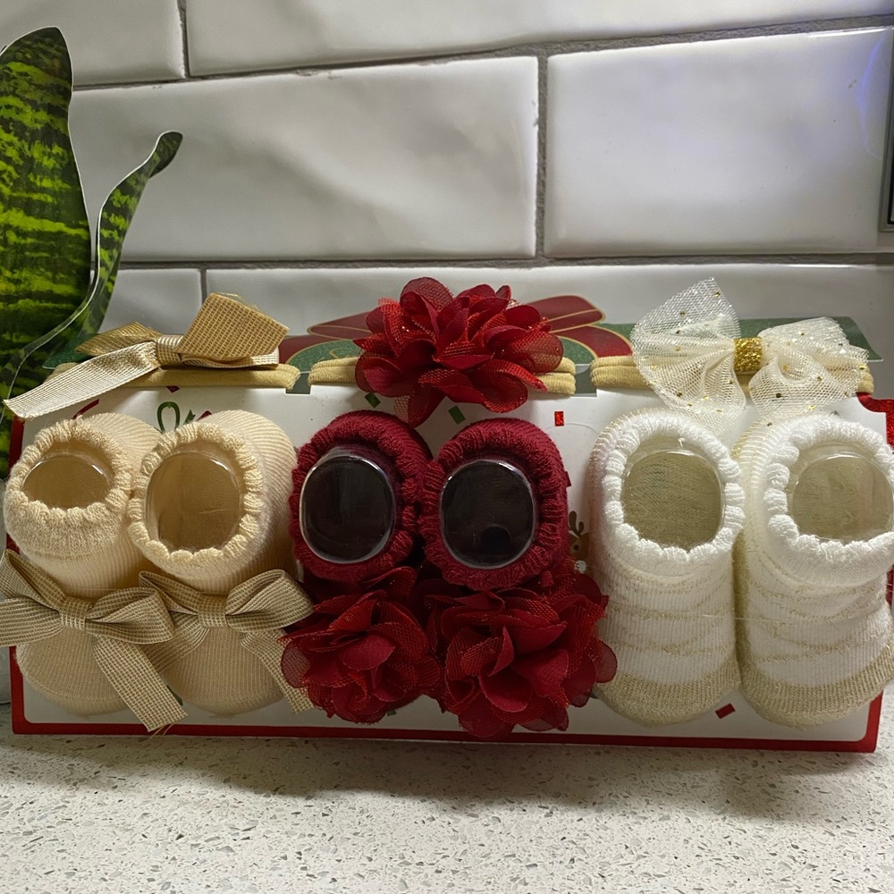 Sock booties with headband bows (M25)